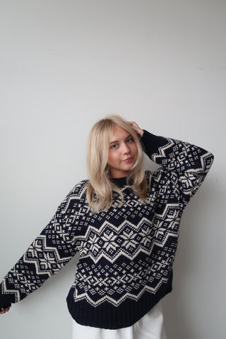 Snowflake Pattern Chunky Knit Sweater