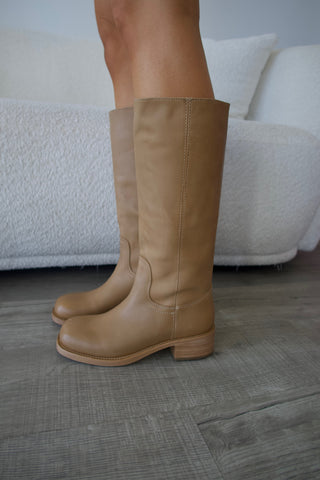 Steve Madden Riggs Banana Leather Boots