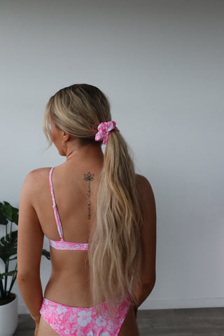 Kulani Kinis Scrunchie - Island Blush