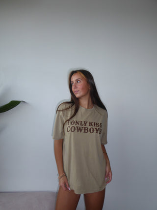 “I Only Kiss Cowboys” Tee Shirt