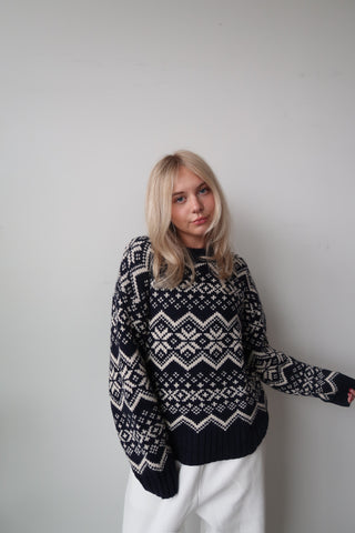 Snowflake Pattern Chunky Knit Sweater