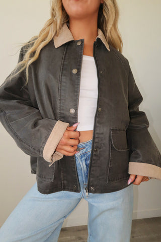 Collared Contrast Barn Jacket