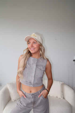 Hidden Gravel Long Trucker Mini Vest