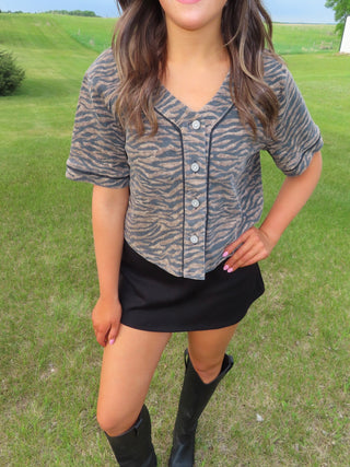 Hidden Tiger Cropped Shirt