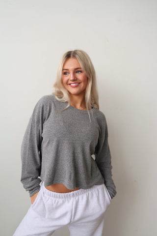 Daydreamer Solid Meet & Greet Longsleeve - Heather Grey