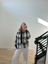 Load image into Gallery viewer, Plaid Zip Up Jacket
