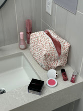 Load image into Gallery viewer, Pink Floral Makeup Bag
