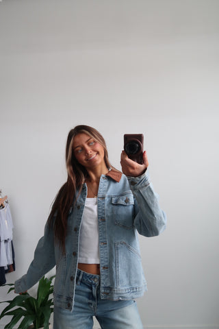 Light Denim Jacket With Corduroy Collar