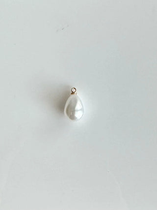 Pearl Charm (Gold)