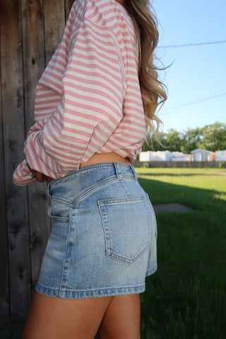 Hidden Finn Medium Blue High Rise Short