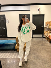 Load image into Gallery viewer, White UND Comfort Crewneck
