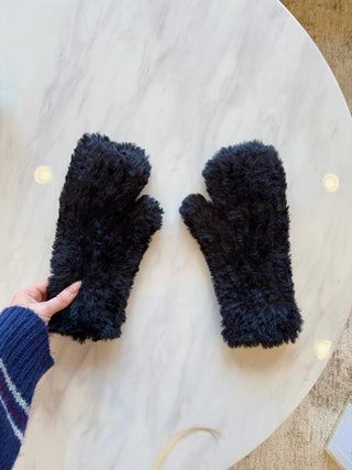 Black Fur Convertible Mittens