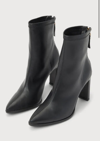 Billini Janelle Black Pointed-Toe Mid-Calf Boots