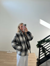 Load image into Gallery viewer, Plaid Zip Up Jacket
