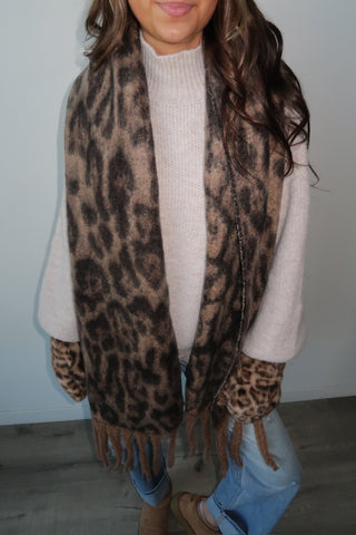 Leopard Cozy Scarf