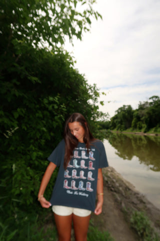 DAYDREAMER Boots for Walking Tee