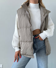 Load image into Gallery viewer, Oversized Puffer Vest
