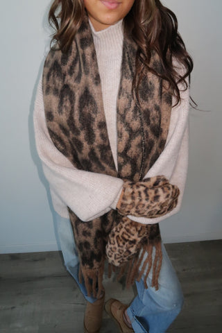 Leopard Cozy Scarf