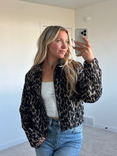 Load image into Gallery viewer, Leopard Print Jacket
