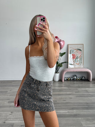 Hidden Peyton High Rise Leopard Skirt