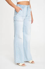 Load image into Gallery viewer, DAZE Denim Far Out With Seaming High Rise Wide Leg Cupid
