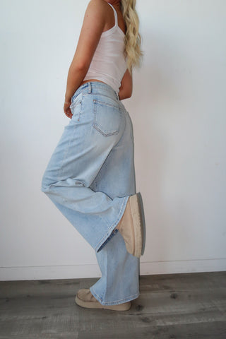 Hidden Light Wash Super High Rise Nori Jeans