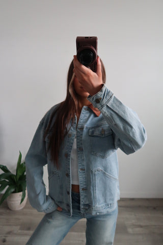 Light Denim Jacket With Corduroy Collar