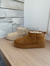 Load image into Gallery viewer, Matisse Breckenridge Ankle Boot Chesnut
