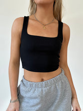 Load image into Gallery viewer, Basic Square Neckline Cropped Tank
