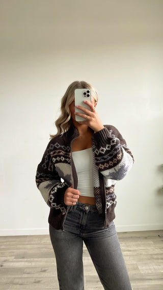 Brown Leaf Pattern Zip-Up Sweater