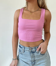 Load image into Gallery viewer, Basic Square Neckline Cropped Tank
