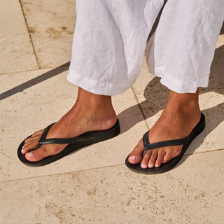Black Arch Support Flip Flops - Archies