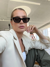 Load image into Gallery viewer, Otra Nove Black Sunglasses
